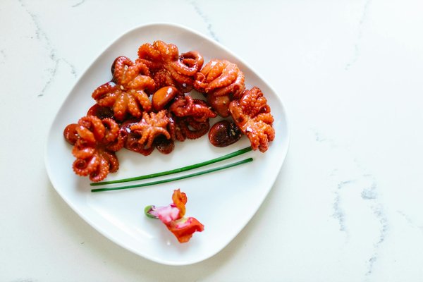 Ultimative entscheidungshilfe: schlüsselfaktoren für die auswahl schalldämmender fenster für eine friedliche stadtwohnung